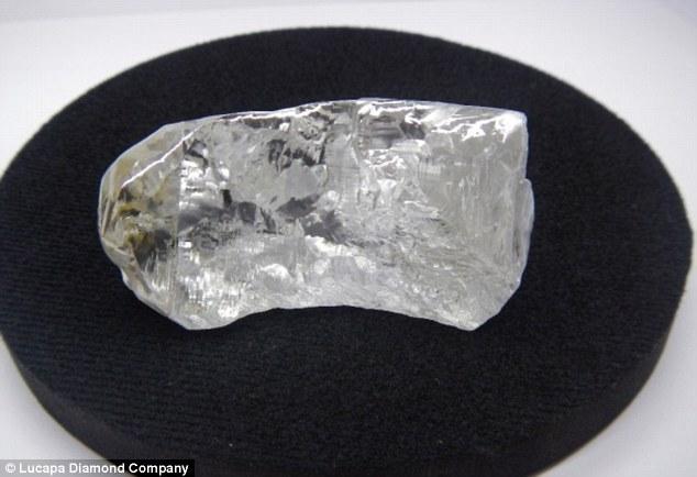 アンゴラで、４０４カラットの超巨大ダイヤモンドを発見