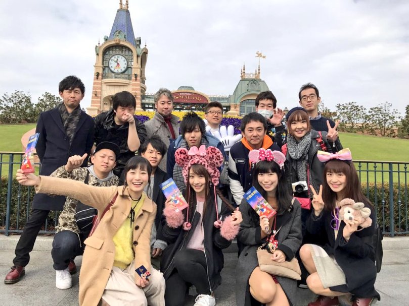 日本女子アイドルグループのメンバーが上海ディズニーに来園