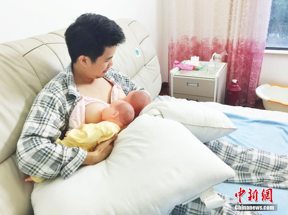 ３人の既婚男性が上海で女性の産後生活を体験