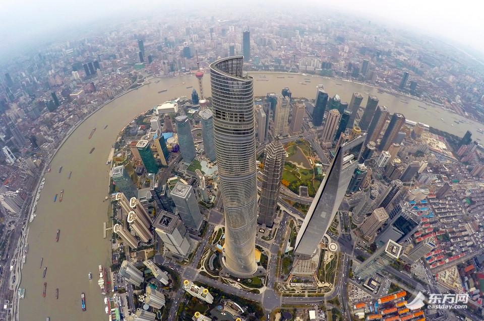 「第12期5ヵ年計画」の最終年、空撮で上海の都市建設変化を見る